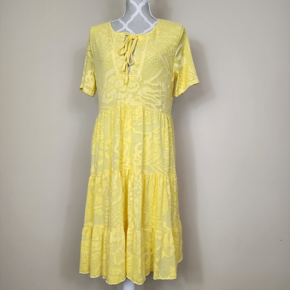 NEW Cativa Vibrant Yellow Tiered Dress Lace Floral Size Small Romantic Babydoll - Picture 2 of 16